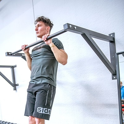 9048/1 Pull Up Bar