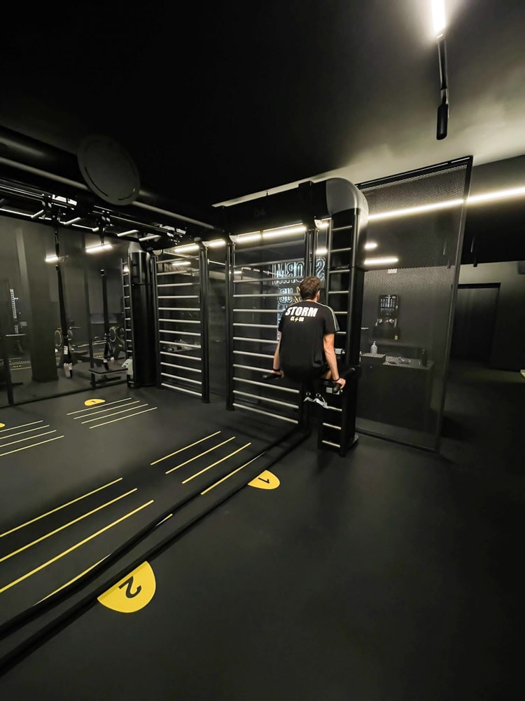 Storm-Club-Monza-fitness-boutique-Outrace-gym-studio-personal-training-suspension-training-sidea-t5