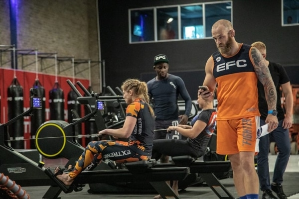 efc-performance-institute-fighter-outrace-1