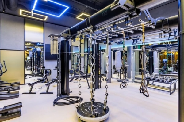 outrace-crocus-fitness-boutique-1