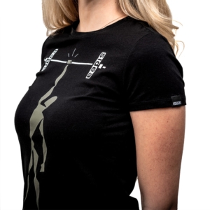 06FB black female t-shirt barbell