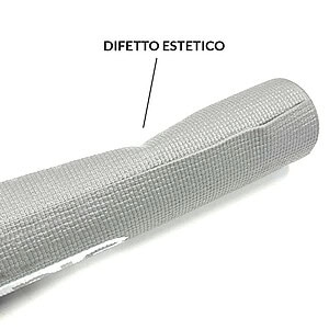 Tappetino yoga professionale con superficie antiscivolo e ammortizzante, ideale per pratiche di stretching e meditazione.