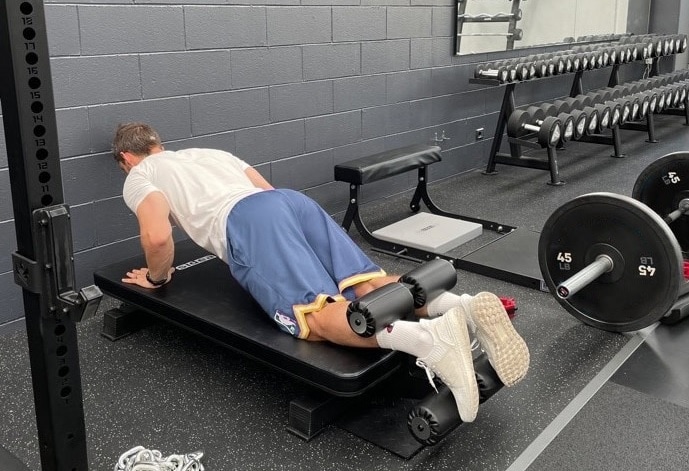 HAMSTRING-SISSY-SQUAT-BENCH-Deckel