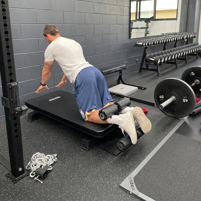 HAMSTRING-SISSY-SQUAT-BENCH-4-rotated