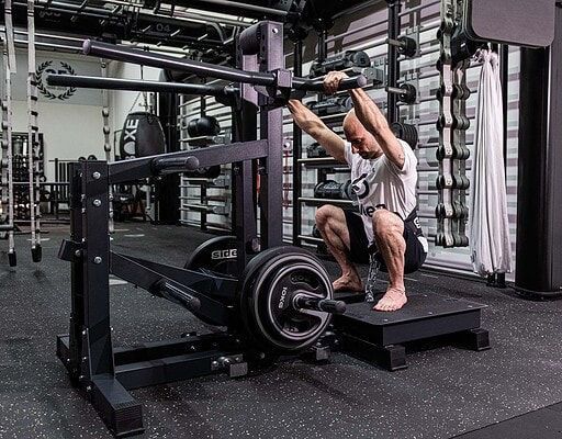 squat eseguito con 9124 belt squat